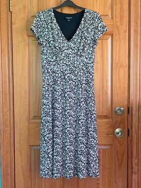 Women’s size medium Perceptions New York black and white floral A-line dress